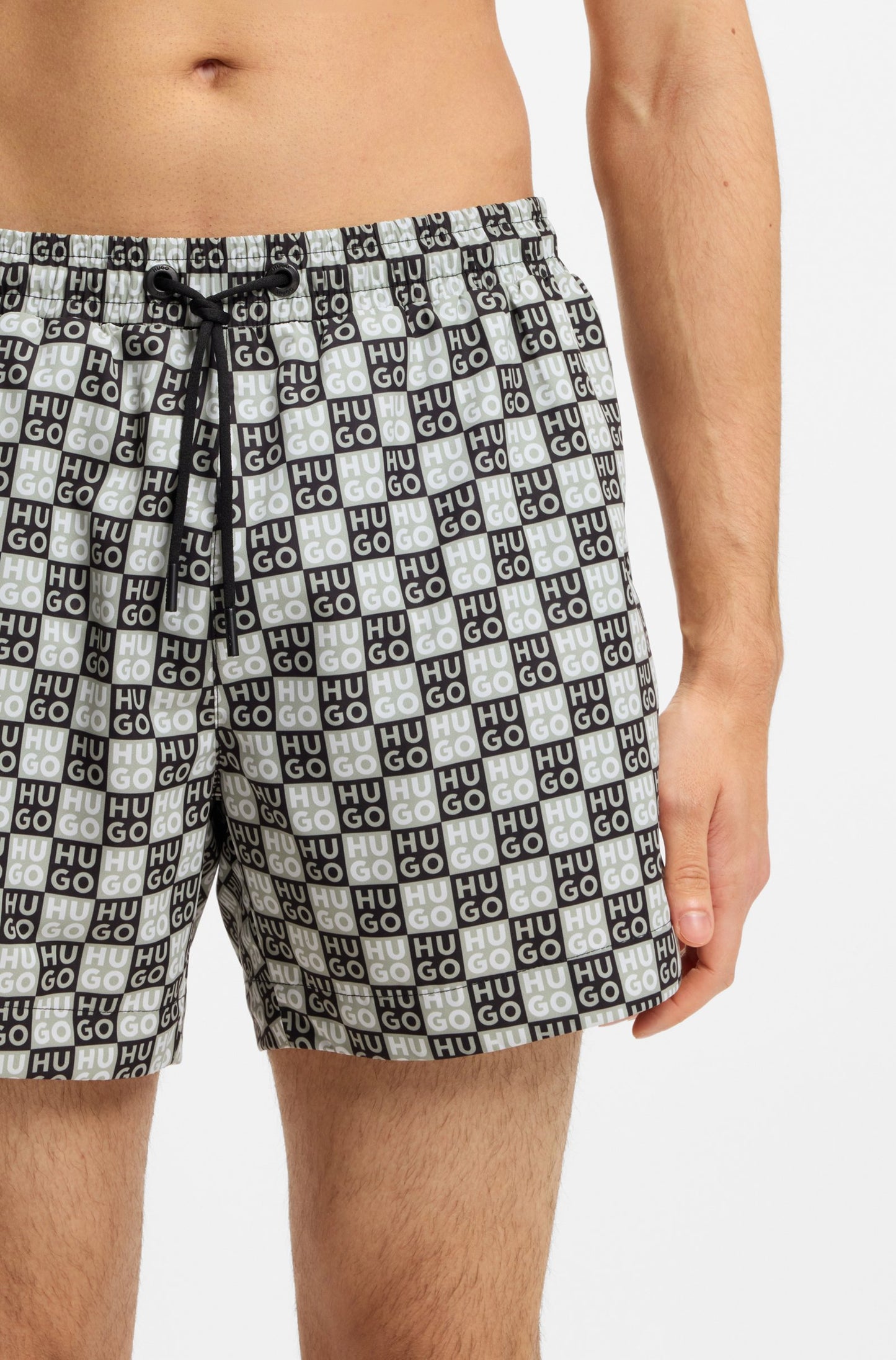 Short de bain à séchage rapide et imprimé à carreaux à logo empilé