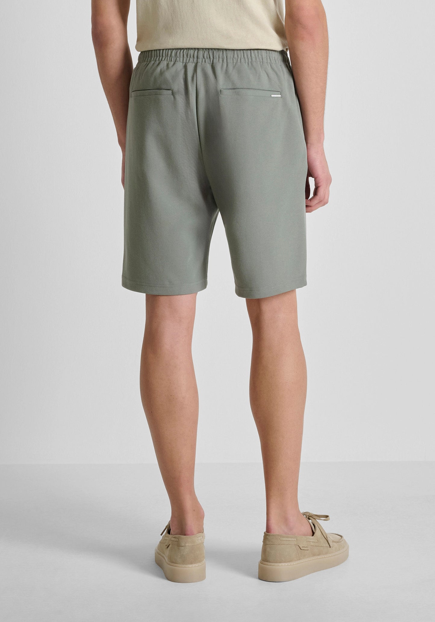 SHORT REGULAR FIT « CODY » EN SERGÉ DE COTON ÉLASTIQUE